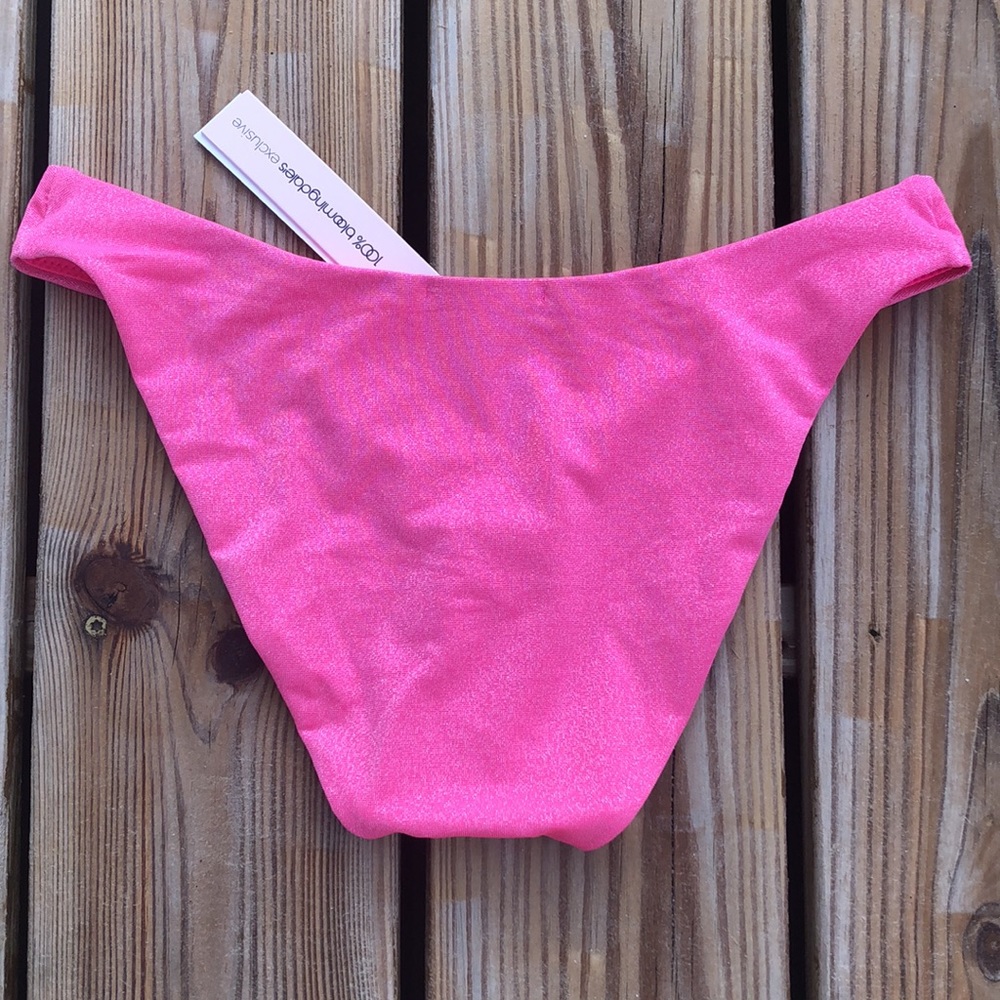 NWT Aqua Swim Bikini Bloomingdale’s Exclusive In Shimmery Pop Pink Size Small - Picture 3 of 6